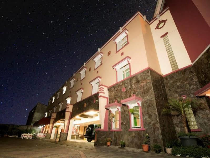 Amellia Pasteur Hotel Bandung Exterior foto
